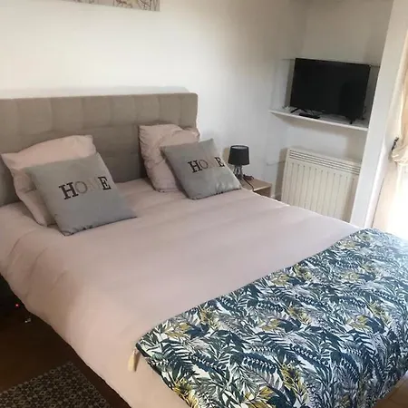 Residence Montreuil Daire *